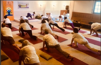 IDY 2019 celebrations at Mata Amritanandamayi center in Flaach on  June 27th 2019